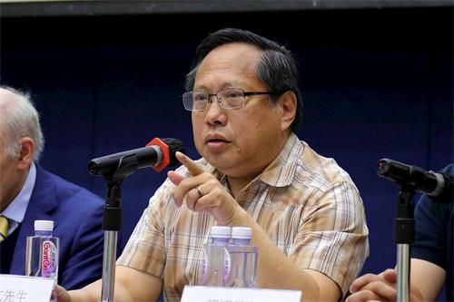 '图4:香港支联会主席、前立法会议员何俊仁'