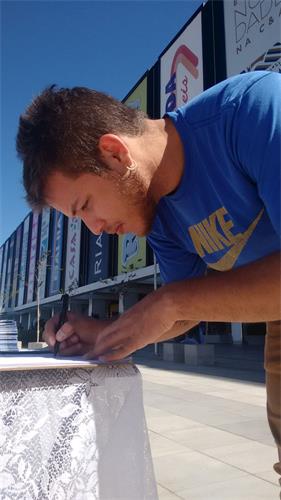 '图8:将成为警官的索尔·帕特里克(Saulo Patrick)明白了中共的邪恶'