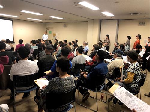 '图1:在幸区的播放上映会'