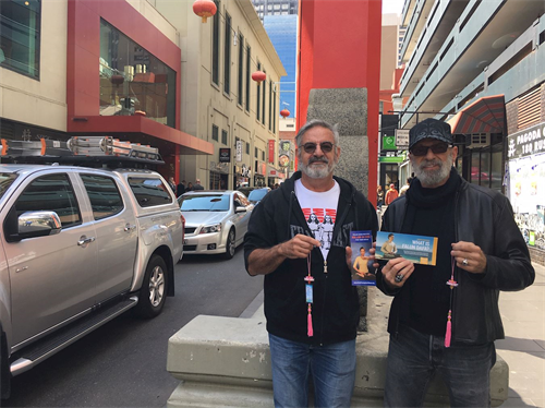 '图22:来自美国佛罗里达的艺术家罗伯特·里德(Robert Reed)和查尔斯·狄波利斯(Charles Dipaolis)'