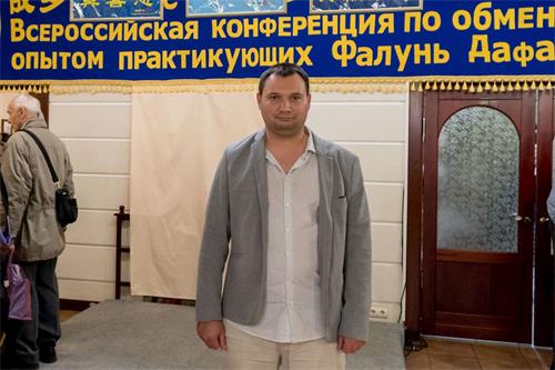 '图7:来自辛菲罗波尔市的医师亚历山大·布朵夫金(Alexander Pudovkin)'