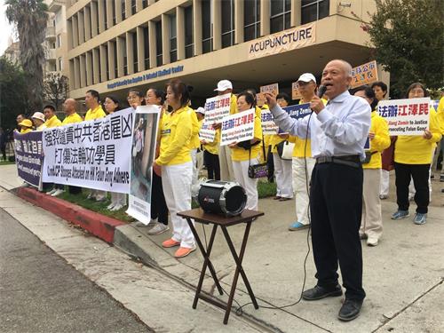 '图3:中国社会民主党主席刘因全说:“从法轮功学员惨遭迫害,也可以看出中共的邪恶本质,所以,法轮功学员遭受的迫害,也就代表了,中国善良人民遭受的迫害。”'