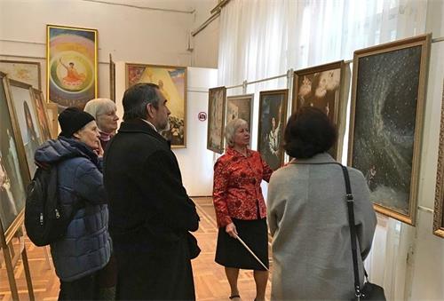 '图1:二零一九年三月下旬至四月初,乌克兰法轮功学员在首都政府区文化基金会大楼举办了为期十四天的真善忍美展。'