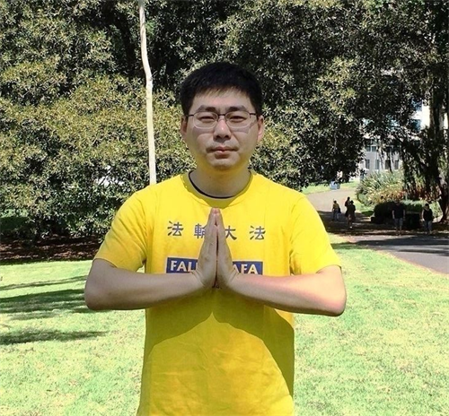 '图2:在媒体工作的年轻学员小徐感谢师恩。'