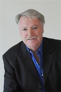 '图32:安省萨尼亚市(Sarnia)市长麦可‧布莱德利(Mike Bradley)。'