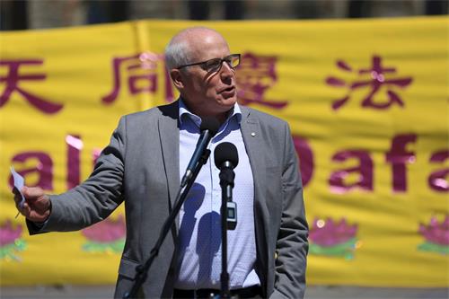 '图13:国际大赦加拿大秘书长尼夫(Alex Neve)'
