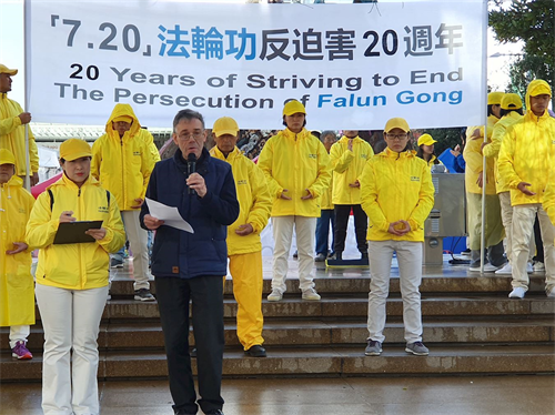 '图6:圣公会奥克兰教区牧师鲍勃·德赖弗相信共产政权终究会解体。'