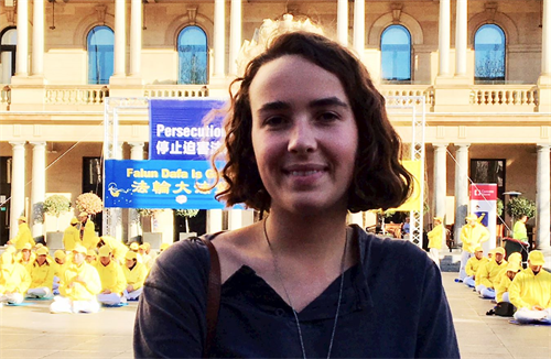 '图9:塞莱斯特·罗伯逊(Celeste Robertson)表示:我很同情法轮功学员'