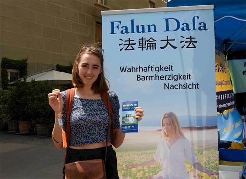 '图11:克劳斯女士想更多了解法轮功'