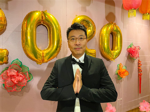 '图7:《归途》广电总局处长扮演者李炎'
