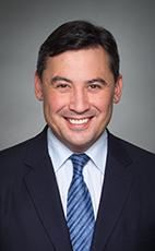 '图1:加拿大保守党影子外交部长庄文浩(Michael Chong)就国会通过保守党动议发表声明,呼吁自由党政府对共产主义中国采取立场,捍卫加拿大的国家利益。'