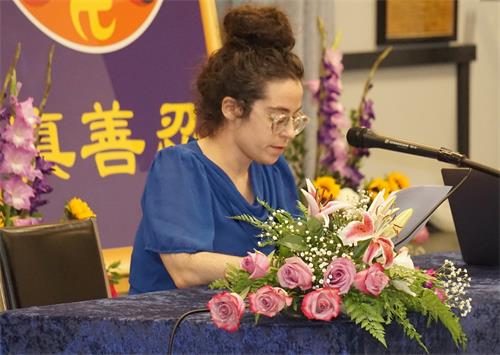 图3:Erin Gibson:西人学员艾琳女士交流得法体会