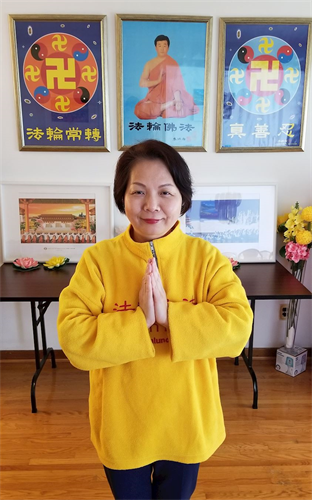 '图5:在法院工作的法轮功学员刘宝慧恭祝师尊生日快乐!'