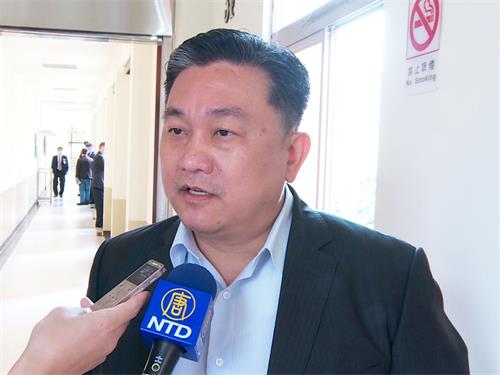 '图1:立委王定宇说,谢谢李洪志老师带来了这么一个美好的功,世界有法轮功,中共会紧张,但世界会比较好。'