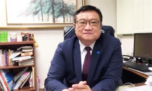 '图7:台北市议员江志铭希望法轮大法弘扬全世界。'