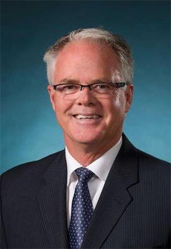 '图7:云杉林市市长Stuart Houston'
