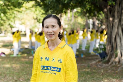 '图5:自一所高级中学公务员退休的萧女士修炼后,除了健康好转,气色越来越好,人生观也豁达起来。'