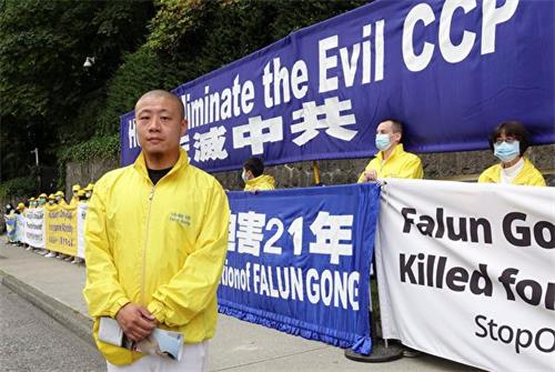 '图3:刘大卫表示:在正义和邪恶面前,每个人都需要做出选择。'
