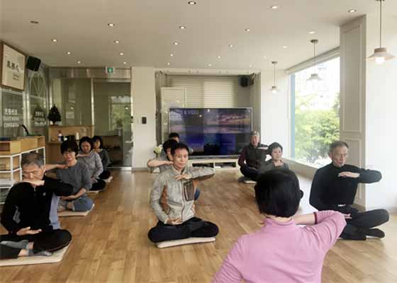 韩国新学员:入心学法精進去执