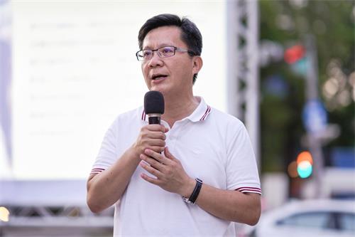 '图7:立法委员张廖万坚声援法轮功'