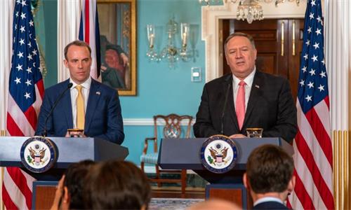 '图1:美国国务卿蓬佩奥与英国外交大臣拉布举行新闻发布会'
