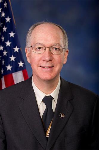 '图14:法轮功反迫害二十一周年,伊利诺伊州(Illinois)民主党籍联邦众议员比尔‧福斯特(Rep.