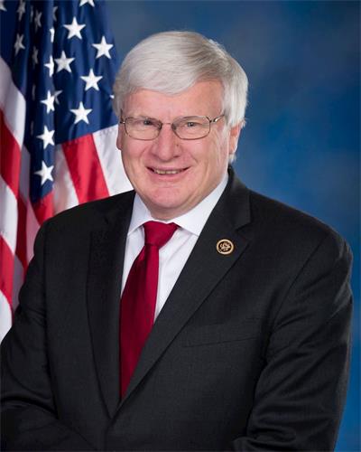 '图23:法轮功反迫害二十一周年,威斯康星州(Wisconsin)共和党籍联邦众议员格伦‧格罗斯曼(Rep.