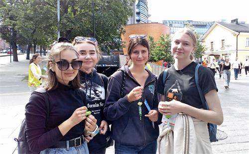 '图3~7:了解真相后的民众纷纷签名支持法轮功反迫害的坚持与努力。'