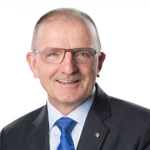 '图1:加拿大前国会议员里松(Wladyslaw Lizon)'