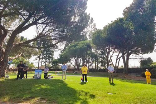 '图1:部份纽瓦克市周边的法轮功学员公园晨炼'