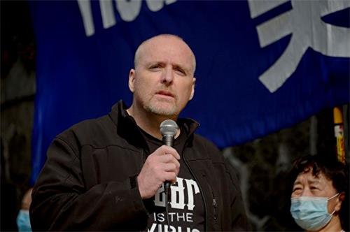 '图8:知名博主沃特森(Dennis Watson)“中共正在侵蚀西方的媒体。幸运的是,我们能看到像大纪元、新唐人等媒体,将真相告知天下。”'