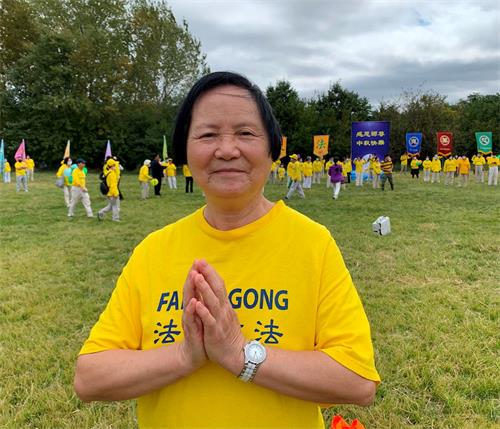 '图5:今年78岁的法轮功学员余运森表示,修炼法轮功后,原来的病全好了。'