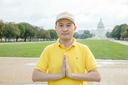 '图8:法轮功学员张国伟感谢李洪志师父多年的看护。'