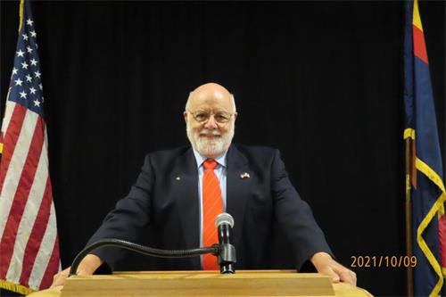 '图:决议案提交人,加州共和党联盟(California Republican Assembly)索拉诺郡(Solano County)主席诺曼·瑞斯(Norman Reece)先生。'