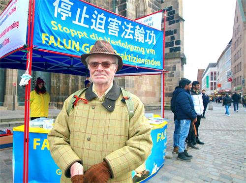 '图4:经历过共产政权的退休电气工程师维瑟尔(Klaus Wessel)。'