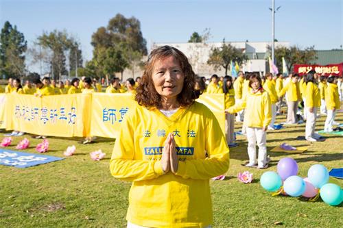 '图5:心理治疗师简。安德森(Jane Yu Anderson)说:“修炼后我的生活发生了180度的改变……我不知道我要如何报答(师父)。”(大纪元)'
