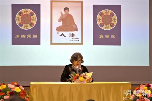 '图4:焦肯在发言'