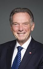 '图5:加拿大国会议员肯特(Peter Kent)'