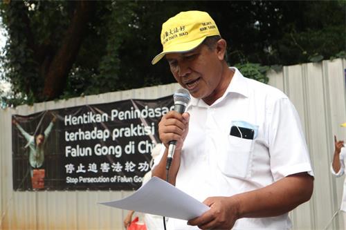 '图2:印尼法轮大法协会会长卡多·马查里(Gatot Machali)集会上发言'