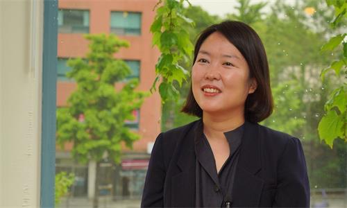'图2:首尔行政法院法官金松'