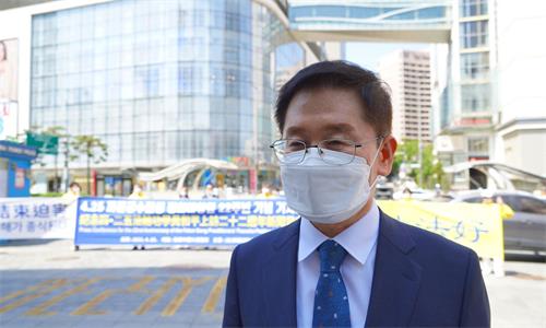 '图3:独立经营行政事务所的朴钧焕'