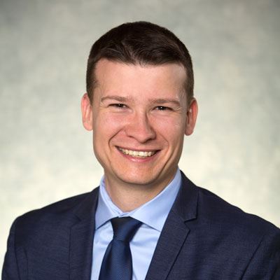'图2:卡尔加里第11区市议员Jeromy Farkas'