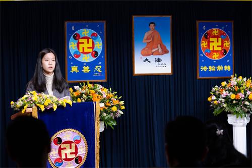 图2~7:学员在台上交流各自的修炼心得体会