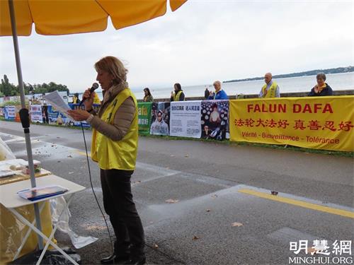 '图2:法轮功学员代表发言'