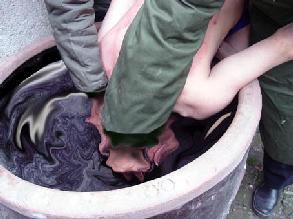 '酷刑演示:溺水'