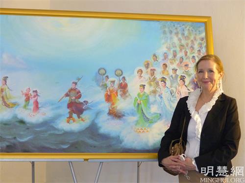 '图4:德国杜塞尔多夫市议员安德里娅·克拉利奇(Andrea