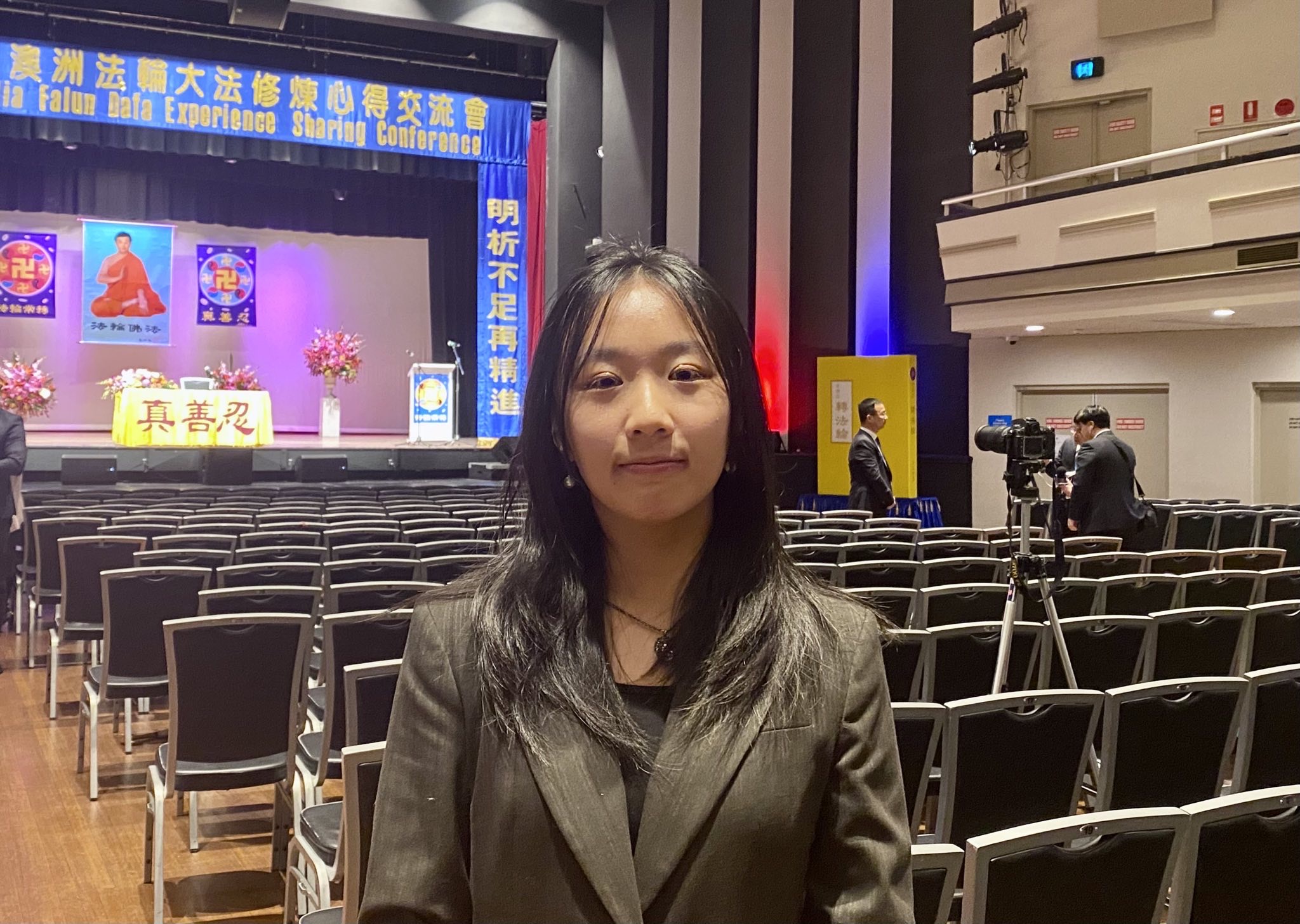 图9:初中生朱莉亚(Julia)。