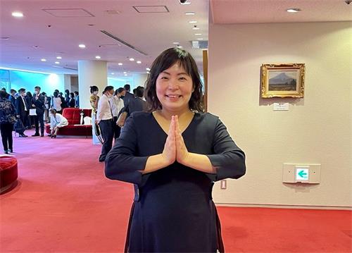 图5:来自广岛、第一次参加法会的平井(Hirai)女士表示,听法会交流,她深受感动。