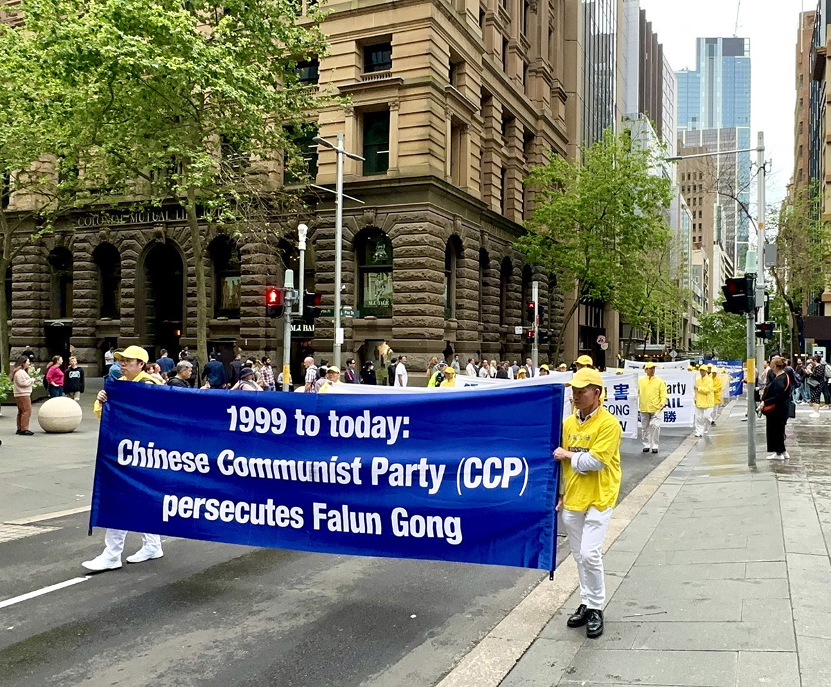 图1~10:二零二二年十月七日,澳洲各族裔法轮功学员数百人聚集在悉尼举行了盛大游行,向澳洲最大城市的民众传递法轮大法的美好福音以及反迫害的真相讯息。