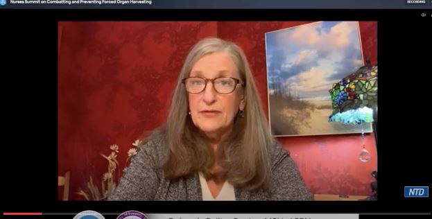 '图4:医生反活摘组织(DAFOH)的护理事务主任德博拉‧柯林斯-佩里卡(Deborah Collins-Perrica)在“打击和预防活摘器官护士在线峰会”上发言。'